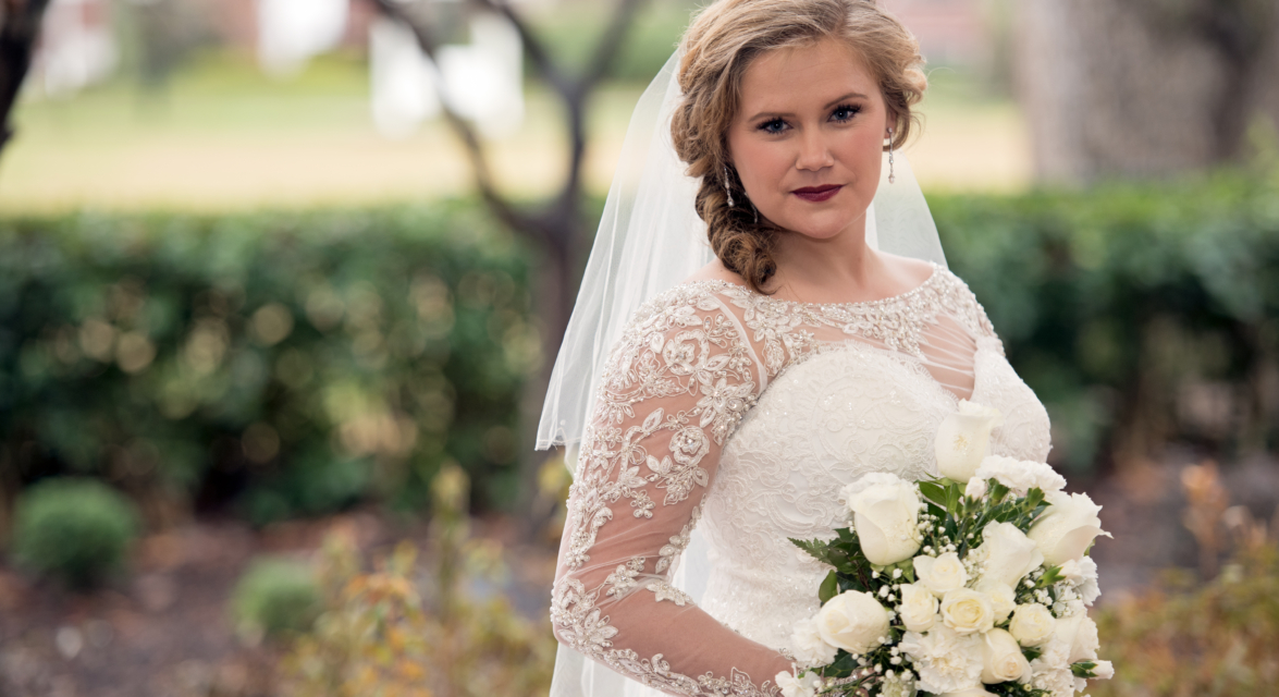 Little Rock Arkansas Wedding Photographer, wedding Photos, Bride and groom photos, Bridal Portraits